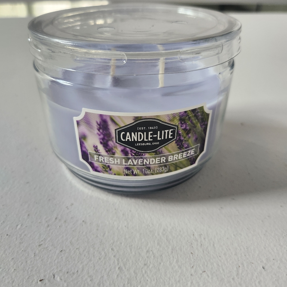 Candle-Lite Fresh Lavender Breeze 10 oz 3 wick Aromatherapy Candle Sealed New